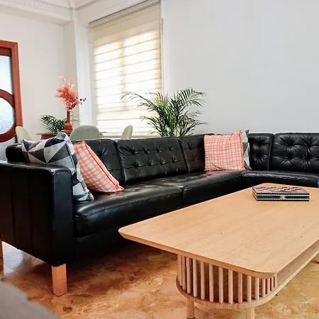 Apartment D65 Centrally Locatedwell Connected Parking