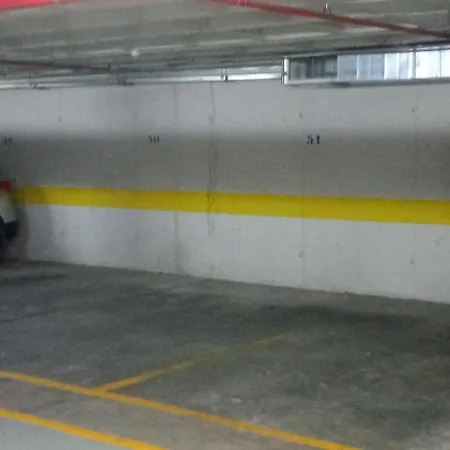Apartment D65 Centrally Locatedwell Connected Parking *